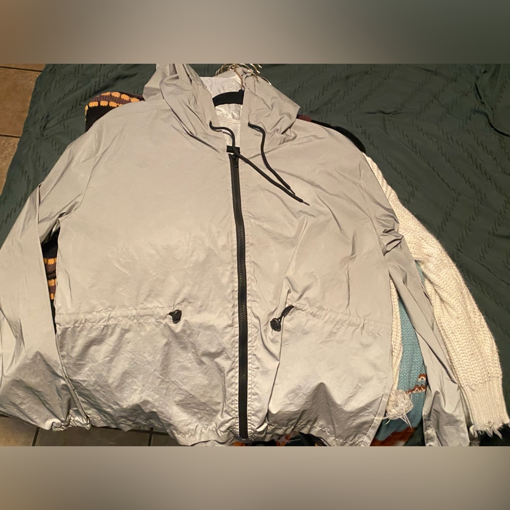 Reflective gray women’s jacket